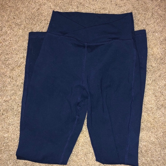 Alphalete surface path leggings - Picture 3 of 4